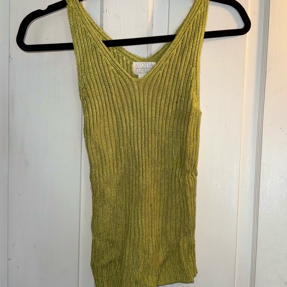 Moda International Olive Ribbed Tank Top vintage 90s y2k grunge minimalist